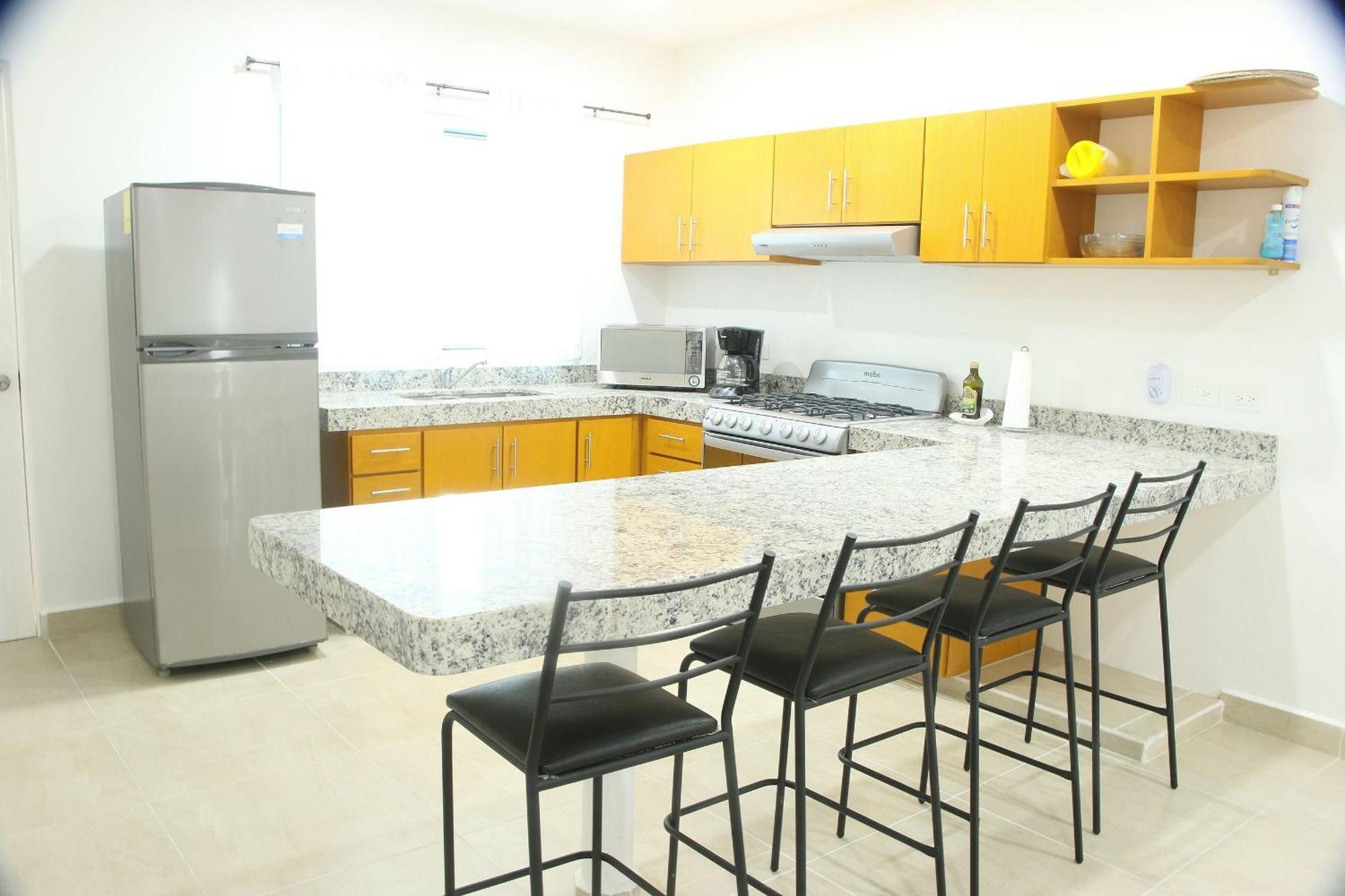 Edifico Con Departamentos Amplios Cerca De La Playa Apartment ปัวร์โตโมเรลอส ภายนอก รูปภาพ